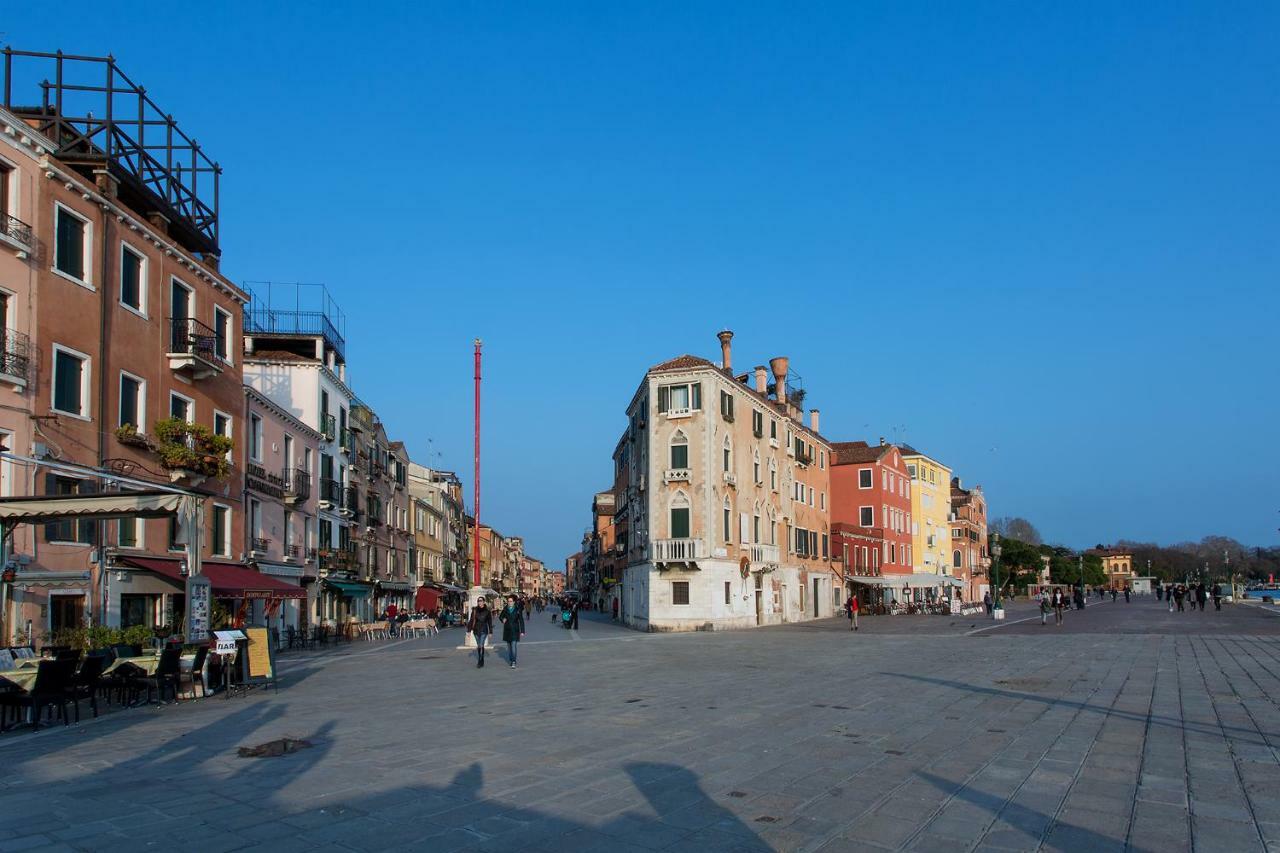 Biennale Ca Dario Apartment Venice