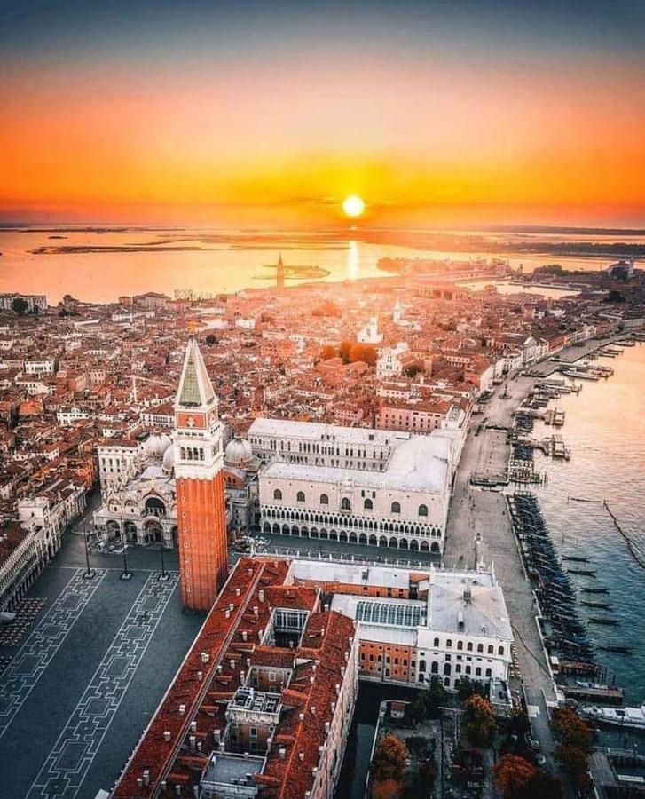 Biennale Ca Dario Venice